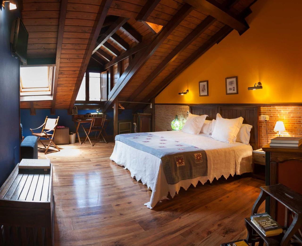 Micro-Hostal La Puerta del Perdón Villafranca Del Bierzo Exterior foto