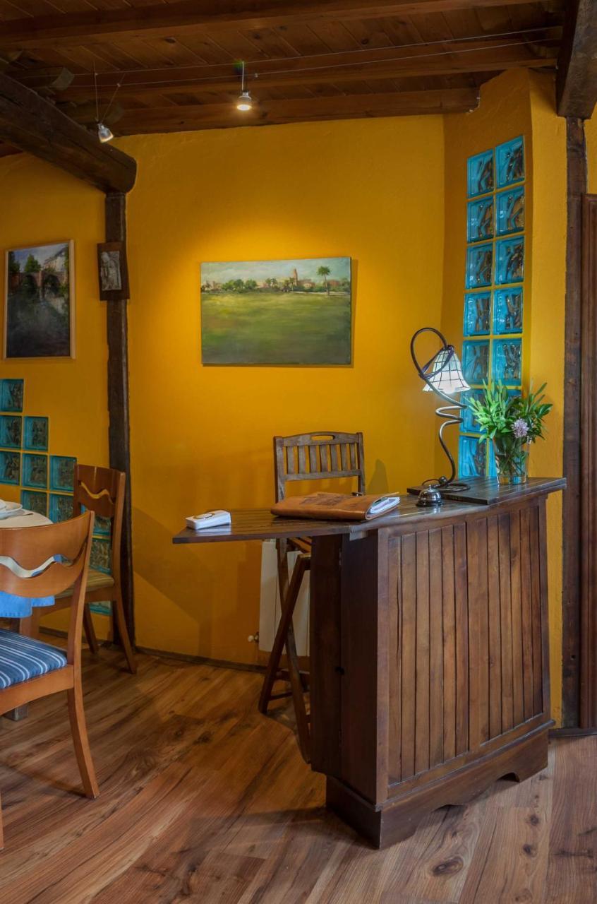 Micro-Hostal La Puerta del Perdón Villafranca Del Bierzo Exterior foto