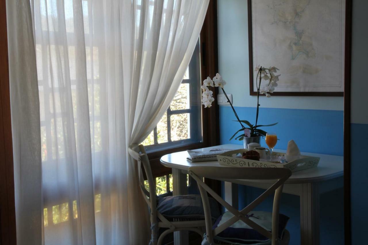 Micro-Hostal La Puerta del Perdón Villafranca Del Bierzo Exterior foto