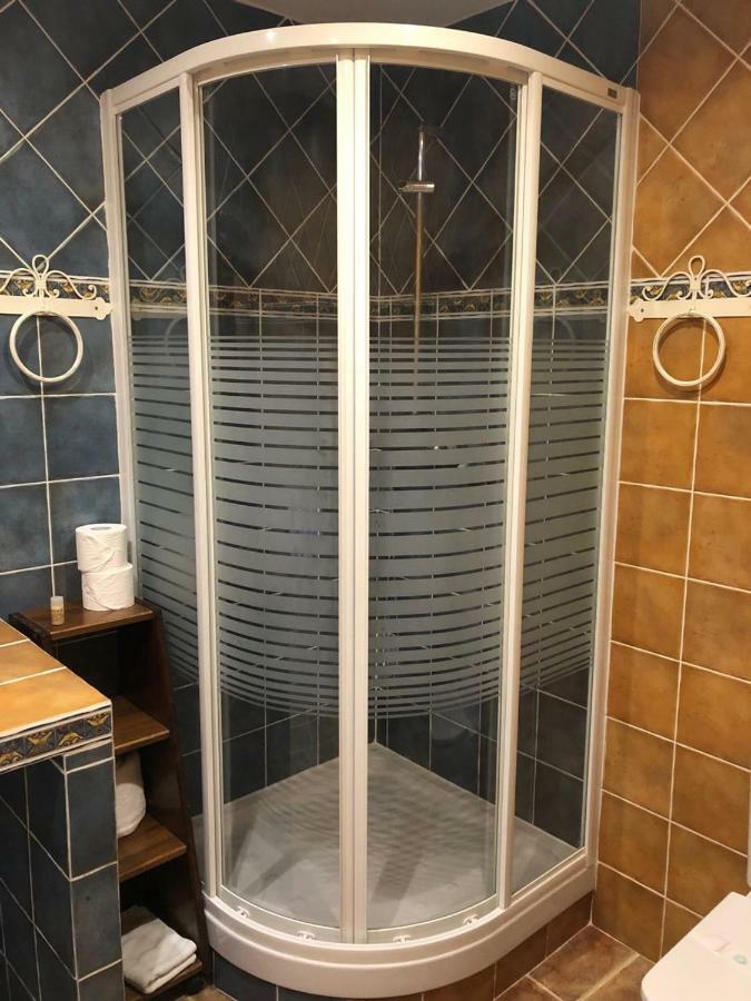 Micro-Hostal La Puerta del Perdón Villafranca Del Bierzo Exterior foto